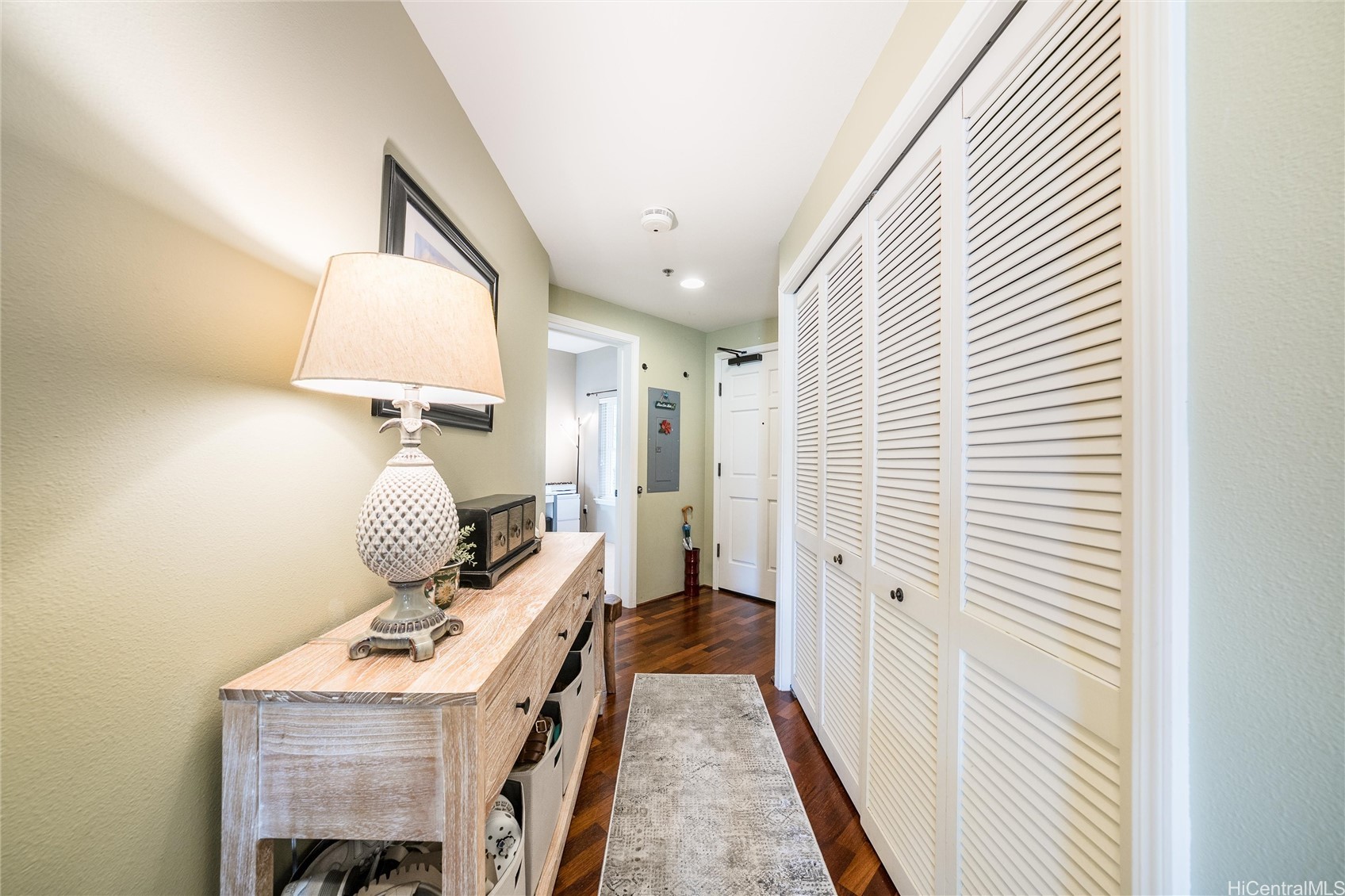 Honolulu, Hawaii, 96825, United States, 3 Bedrooms Bedrooms, ,2 BathroomsBathrooms,Residential,For Sale,1885693