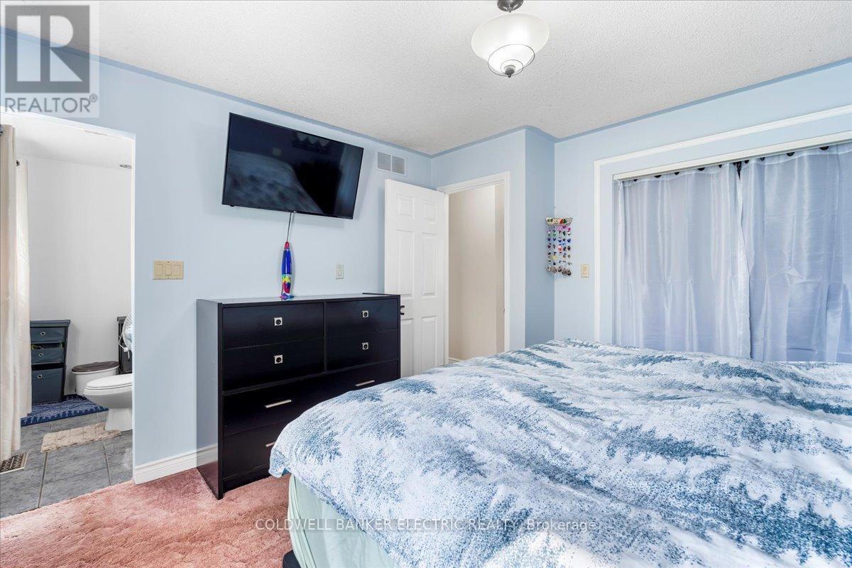 PRINCE EDWARD COUNTY (AMELIASBURG WARD), Ontario, K0K 1A0, CA, 5 Bedrooms Bedrooms, ,2 BathroomsBathrooms,Residential,For Sale,1867641
