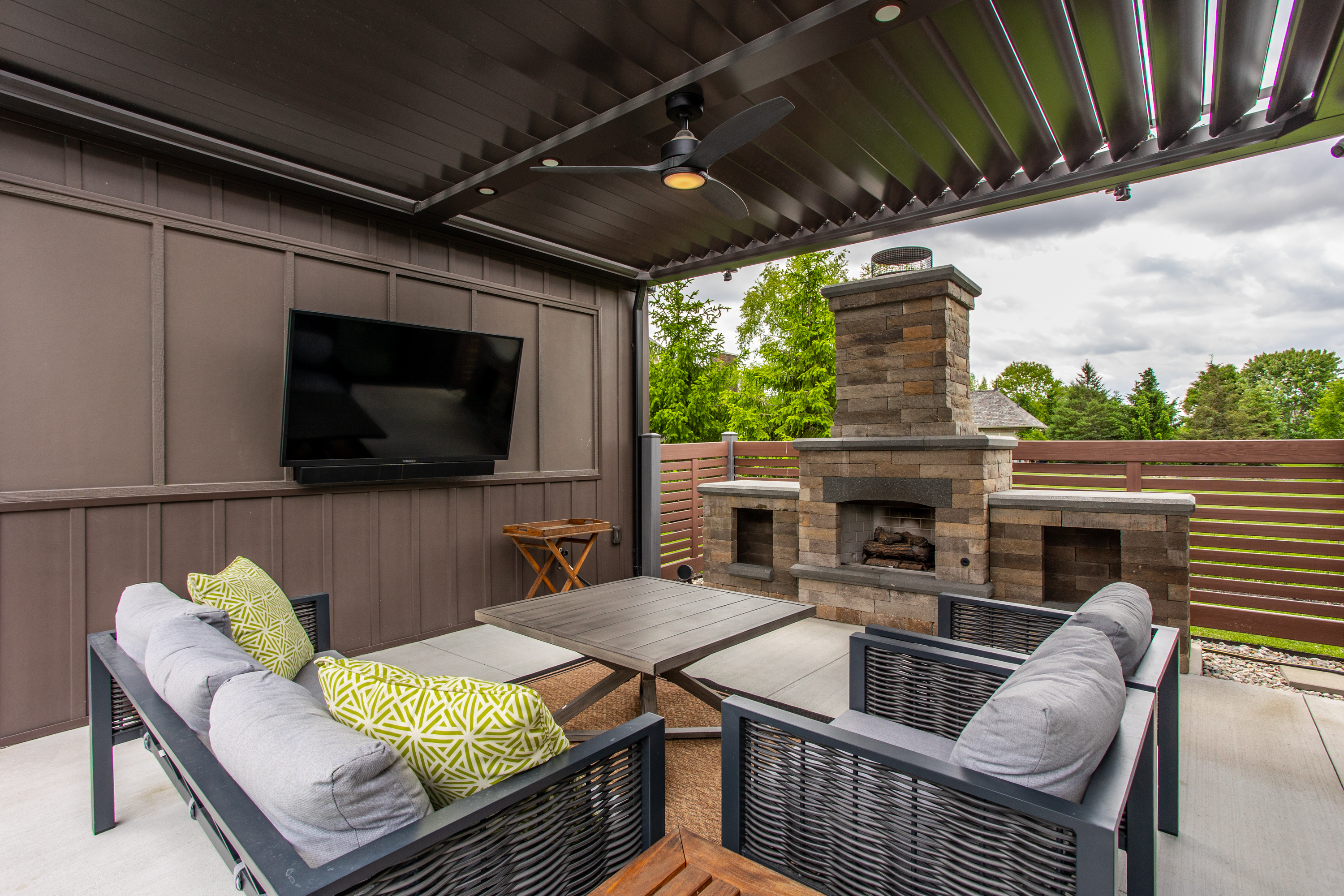  Exceptional West Carmel Home with Resort-Caliber Backyard - 物件實景
