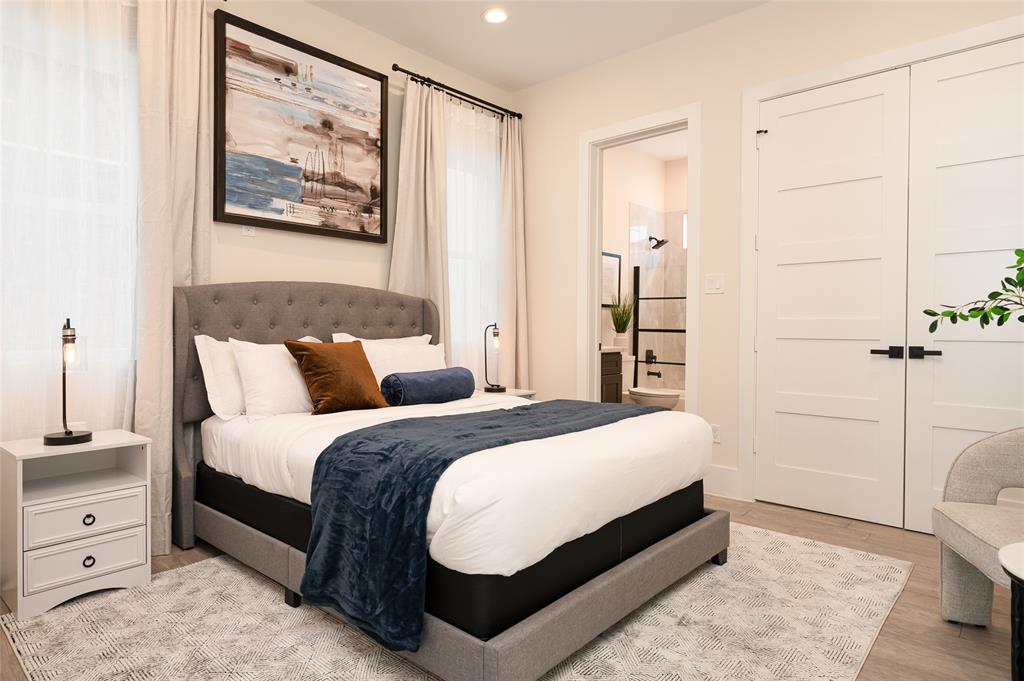 Houston, Texas, 77007, United States, 3 Bedrooms Bedrooms, ,4 BathroomsBathrooms,Residential,For Sale,1723683