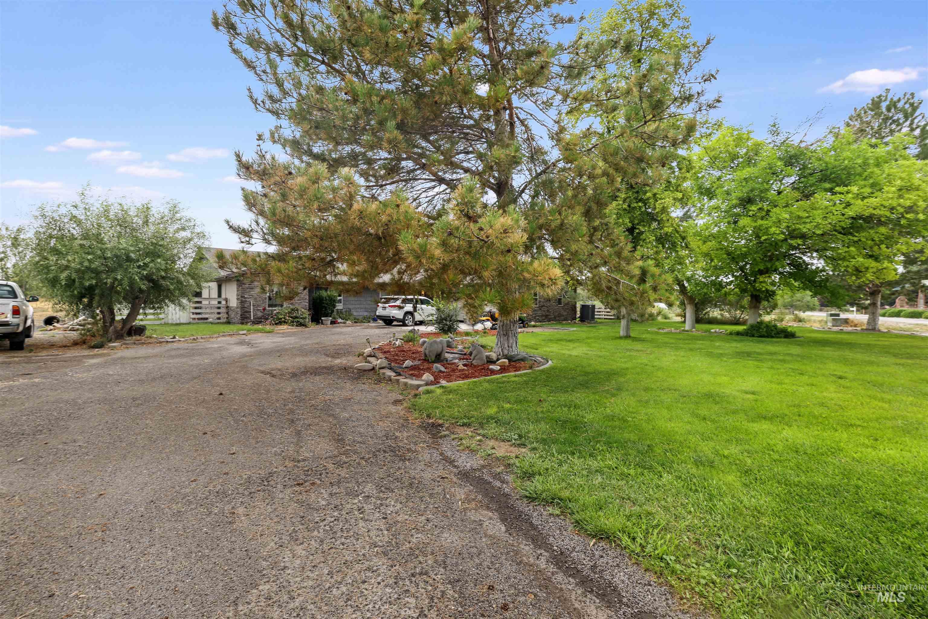Twin Falls, Idaho, 83301, United States, 3 Bedrooms Bedrooms, ,2 BathroomsBathrooms,Residential,For Sale,1932611