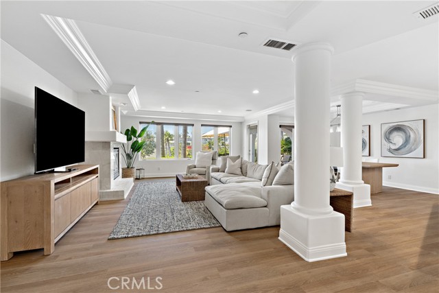 San Clemente, California, 92672, United States, 2 Bedrooms Bedrooms, ,3 BathroomsBathrooms,Residential,For Sale,1895142