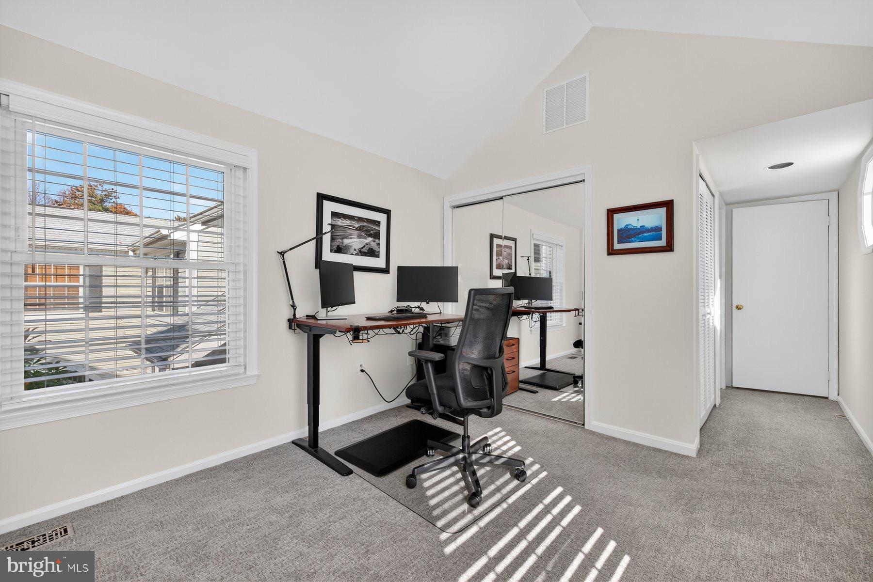 Arlington, Virginia, 22206, United States, ,Residential,For Sale,1992394