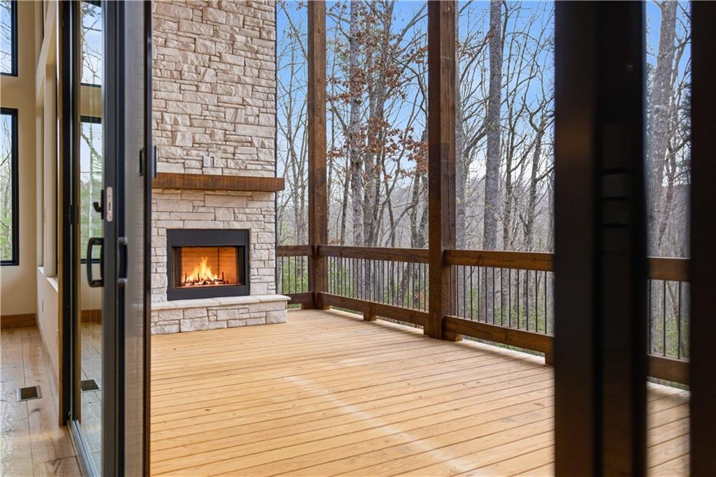 Morganton, Georgia, 30560, United States, 3 Bedrooms Bedrooms, ,4 BathroomsBathrooms,Residential,For Sale,2037777