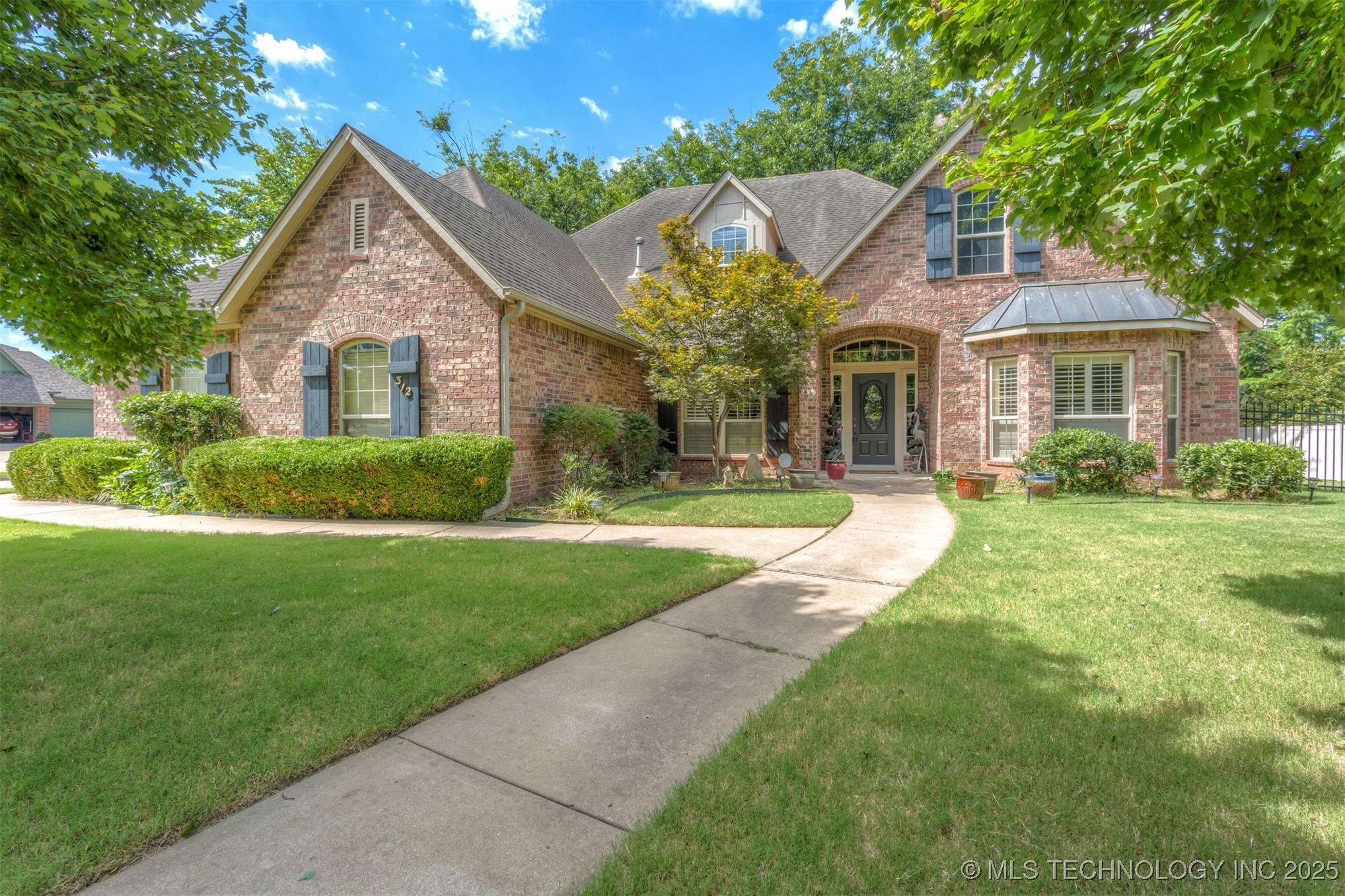 Broken Arrow, Oklahoma, 74014, United States, 4 Bedrooms Bedrooms, ,4 BathroomsBathrooms,Residential,For Sale,1921405