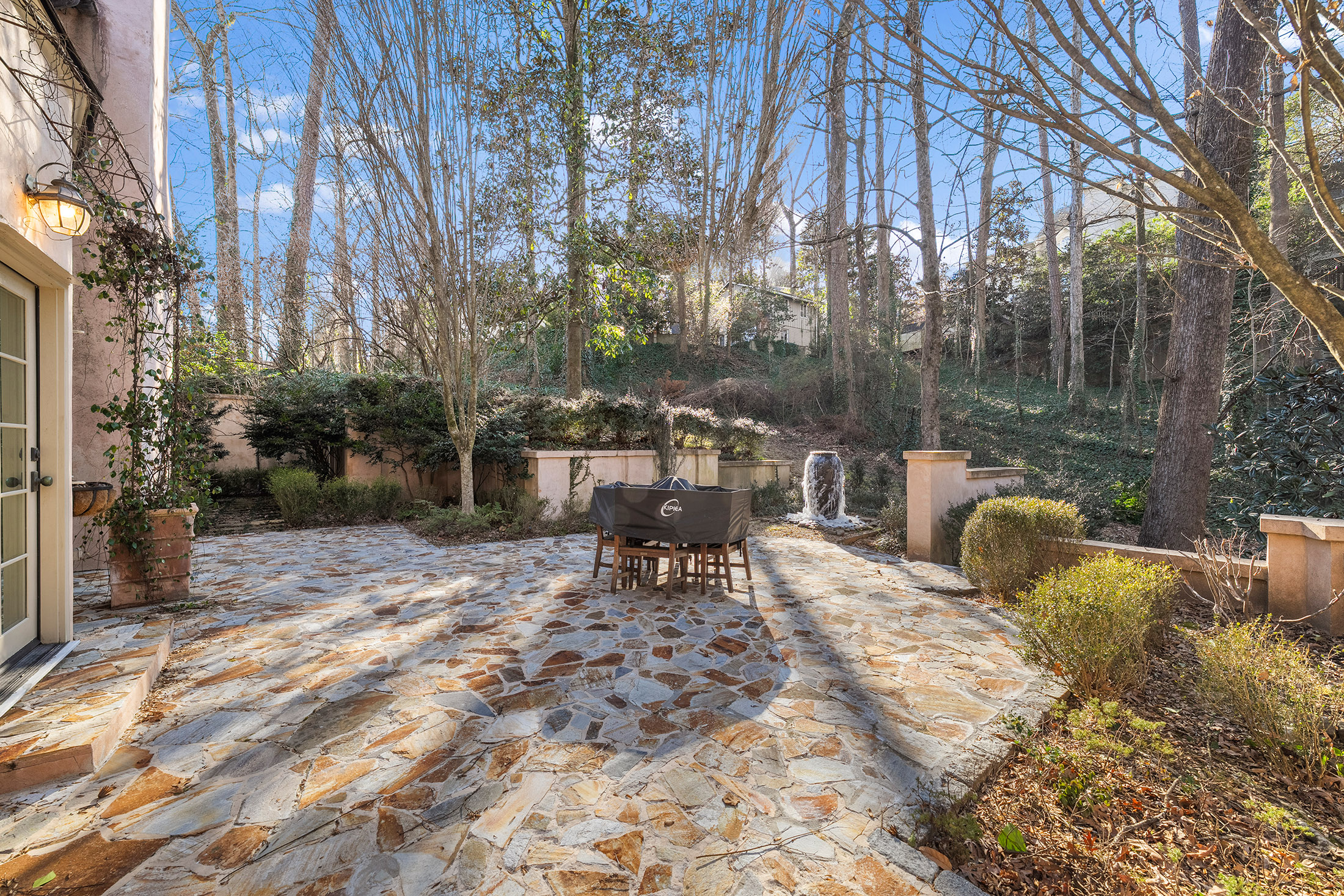  Inspired Architecture Meets Thoughtful Design at this Rare, Private, Double Lot - 物件實景