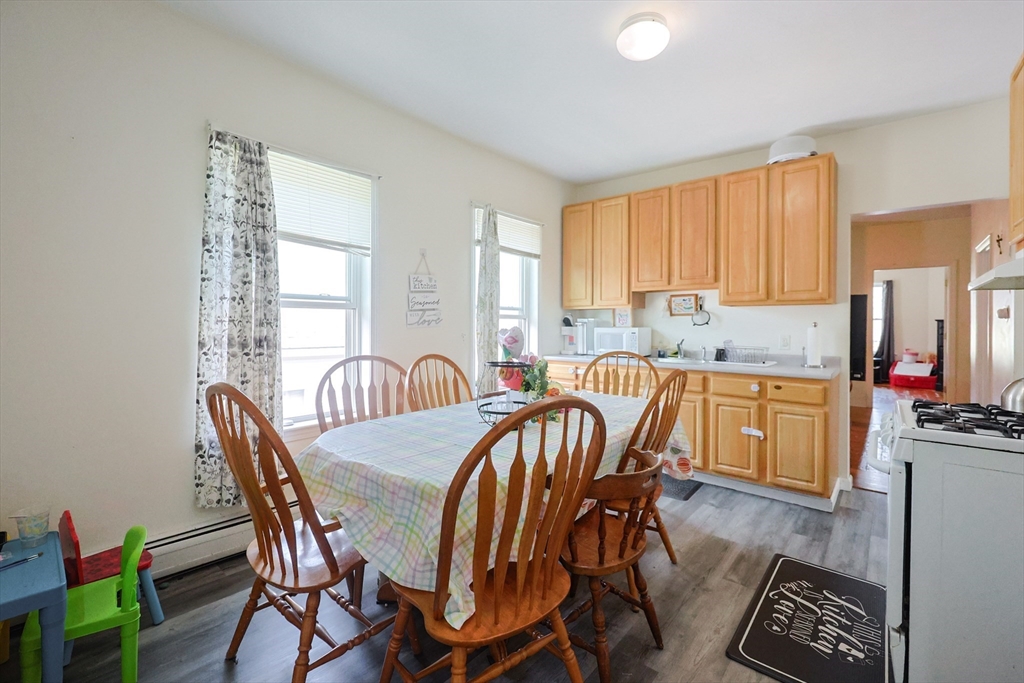 Lowell, Massachusetts, 01854, United States, 9 Bedrooms Bedrooms, ,3 BathroomsBathrooms,Residential,For Sale,1926214