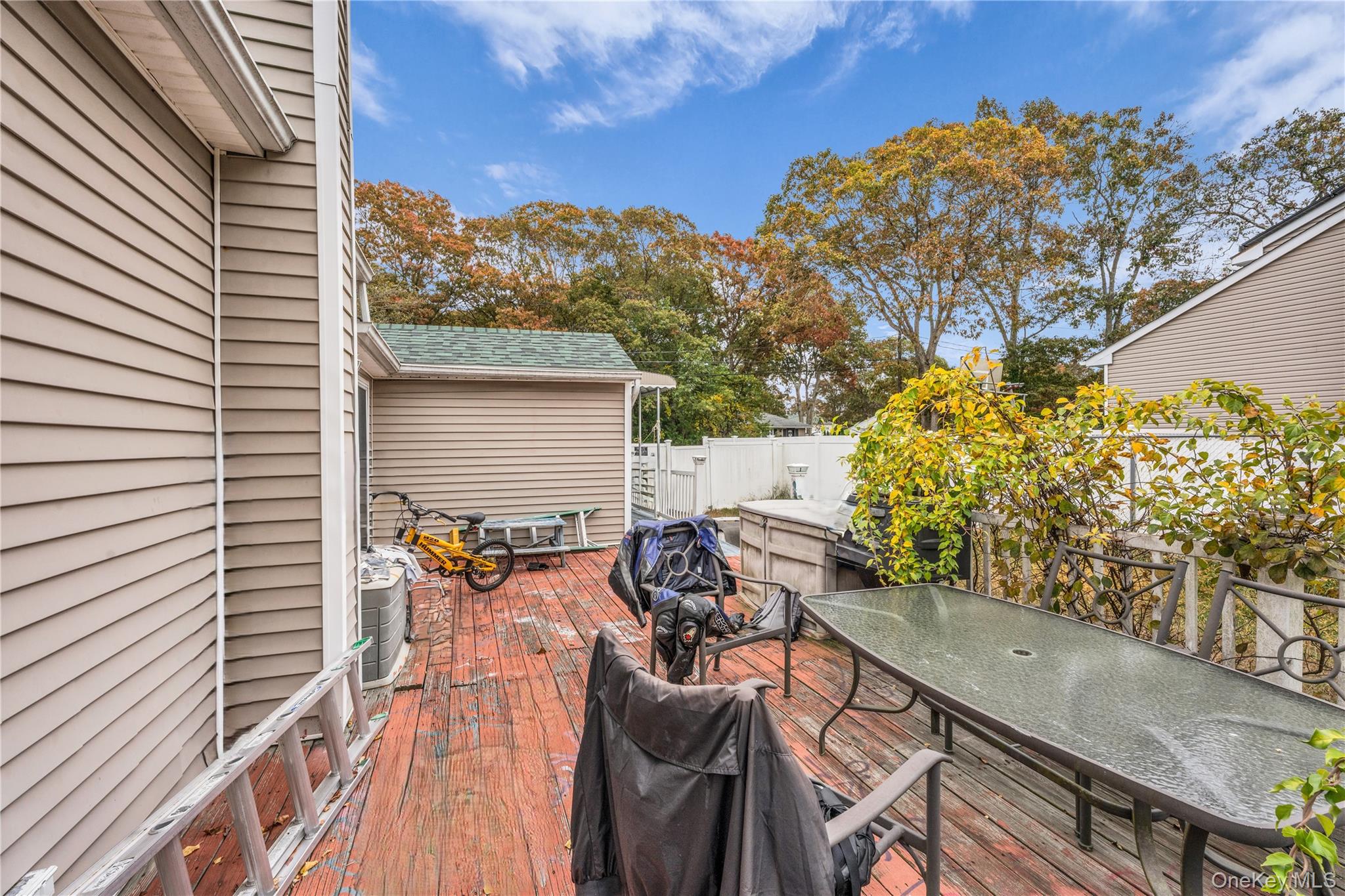 Mastic, New York, 11950, United States, 4 Bedrooms Bedrooms, ,3 BathroomsBathrooms,Residential,For Sale,1990878