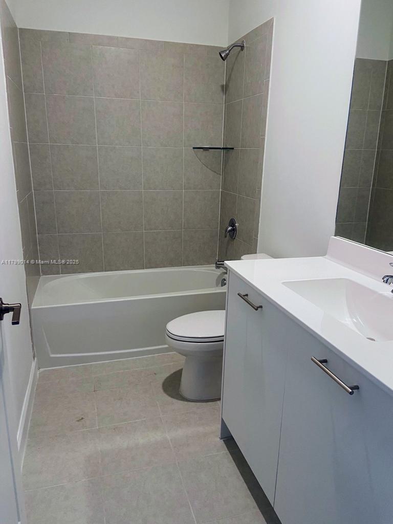 Miami, Florida, 33167, United States, 3 Bedrooms Bedrooms, ,3 BathroomsBathrooms,Residential,For Sale,1805021