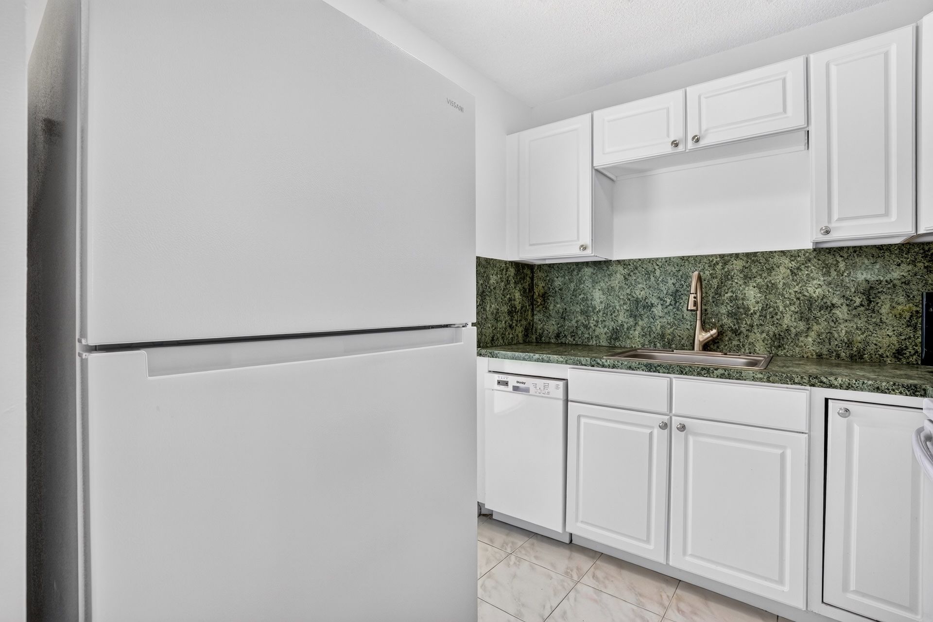  2555 NE 11th Street, Fort Lauderdale, FL, 33304 - 物件實景