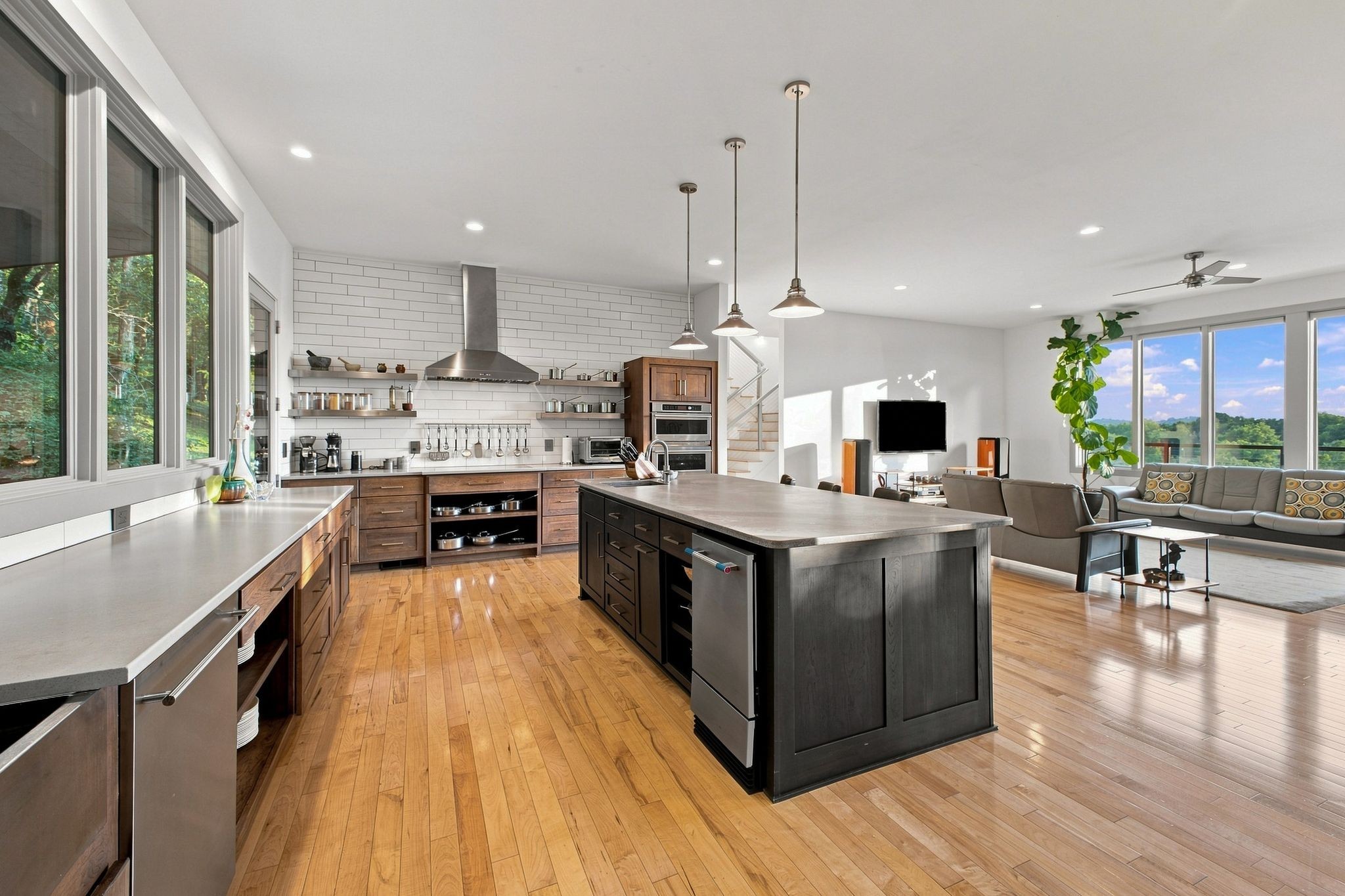  6045 Woodland Hills Dr, Nashville, TN, 37211 - 物件實景