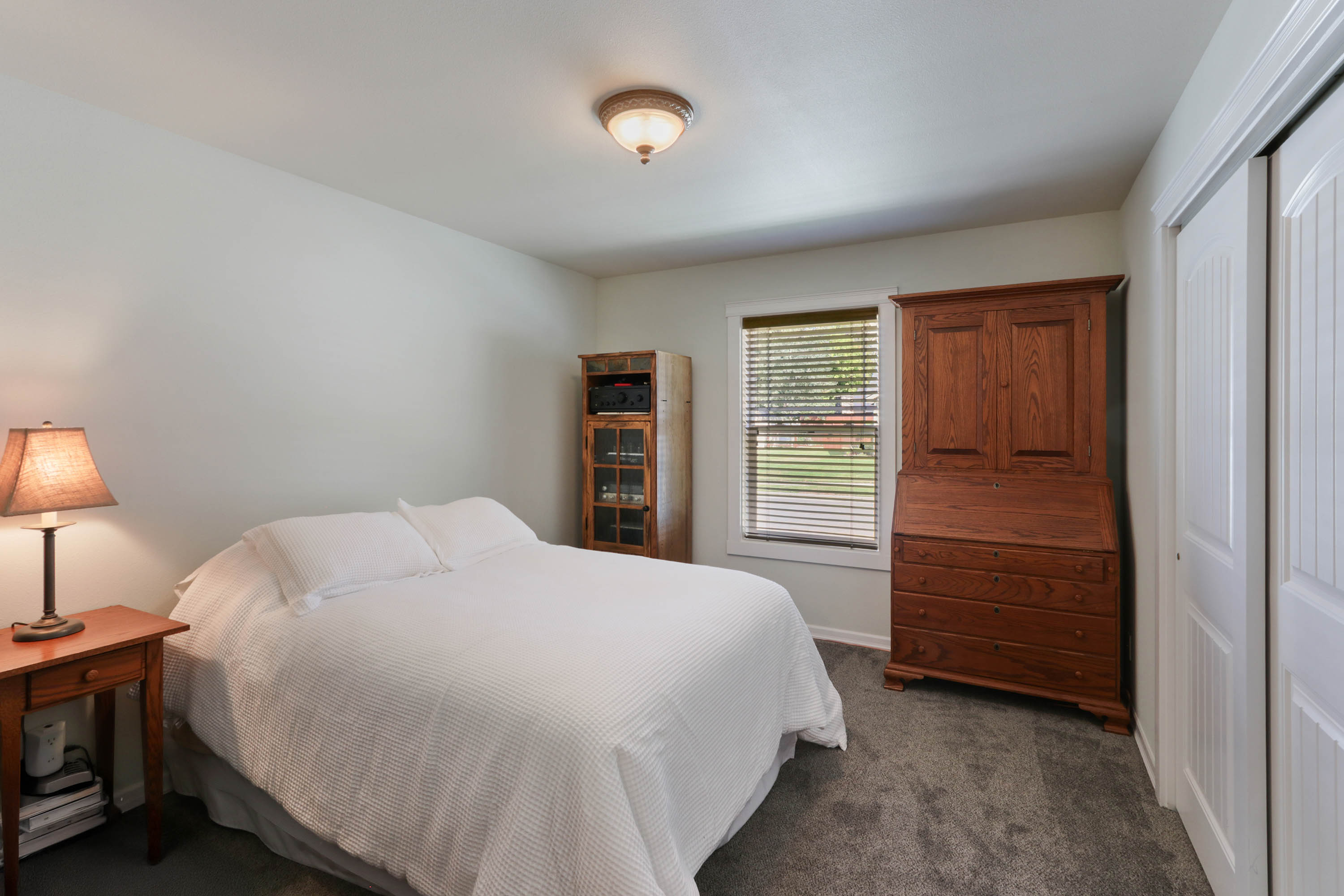 Sandpoint, Idaho, 83864, United States, 3 Bedrooms Bedrooms, ,2 BathroomsBathrooms,Residential,For Sale,1975029