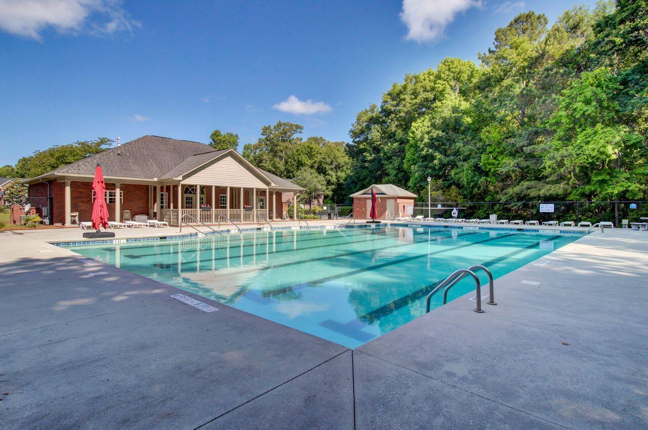 North Charleston, South Carolina, 29420, United States, 5 Bedrooms Bedrooms, ,4 BathroomsBathrooms,Residential,For Sale,1942207