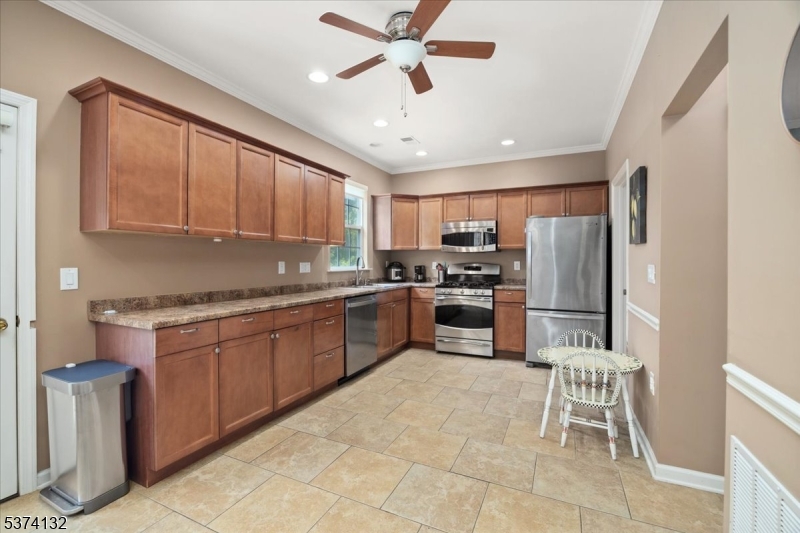 Branchburg Twp., New Jersey, 08876, United States, 3 Bedrooms Bedrooms, ,3 BathroomsBathrooms,Residential,For Sale,1903879