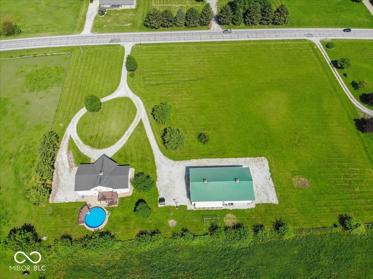 Noblesville, Indiana, 46060, United States, 4 Bedrooms Bedrooms, ,3 BathroomsBathrooms,Residential,For Sale,2048324