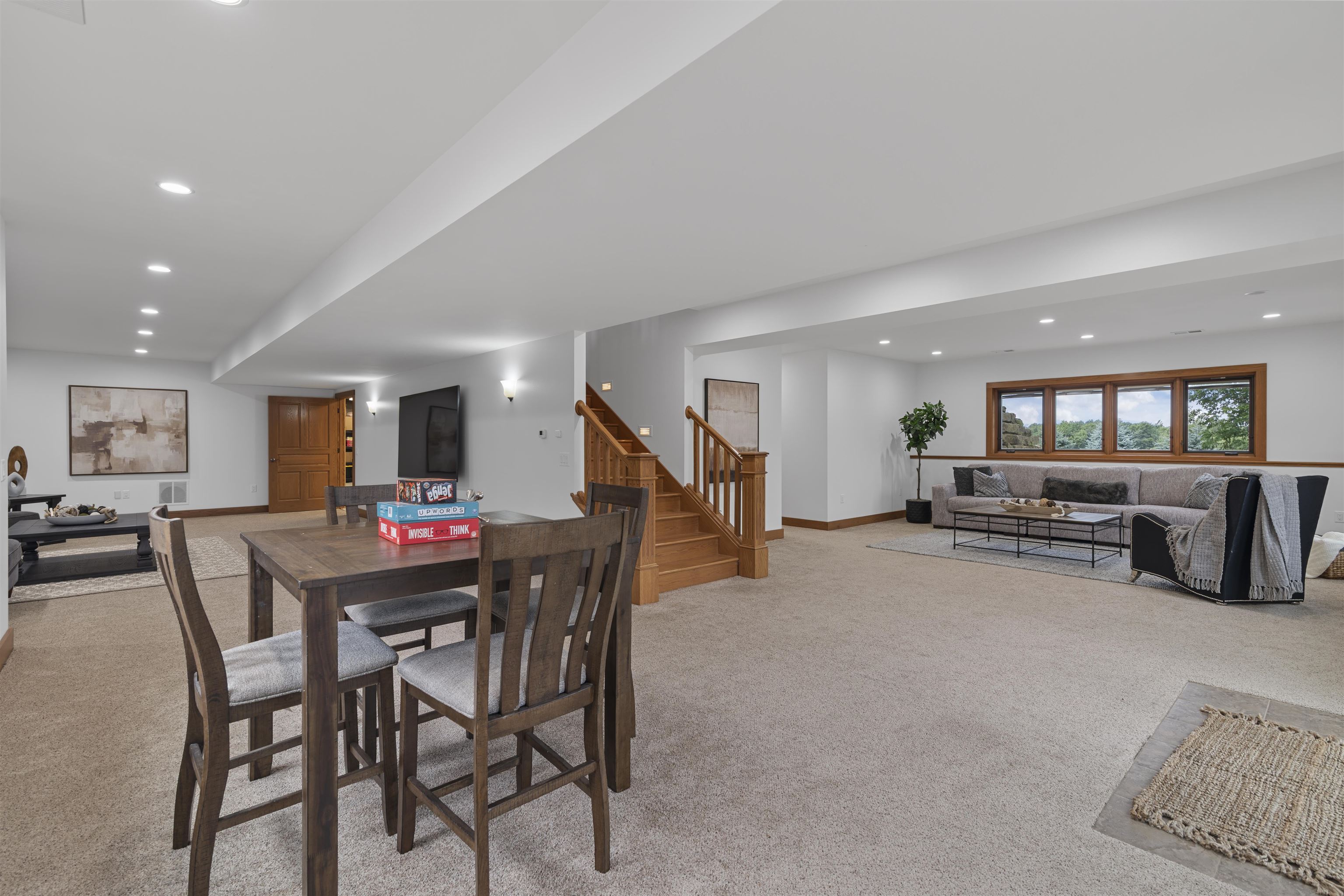 Avoca, Wisconsin, 53506, United States, 3 Bedrooms Bedrooms, ,4 BathroomsBathrooms,Residential,For Sale,1895039