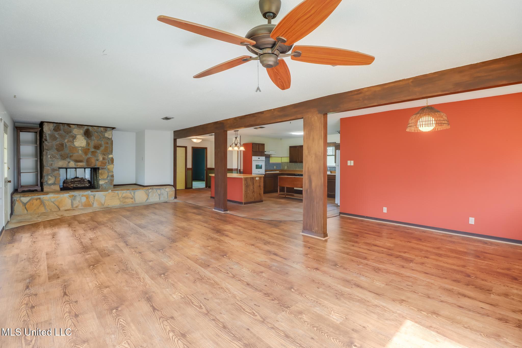 Pass Christian, Mississippi, 39571, United States, 3 Bedrooms Bedrooms, ,2 BathroomsBathrooms,Residential,For Sale,1874692