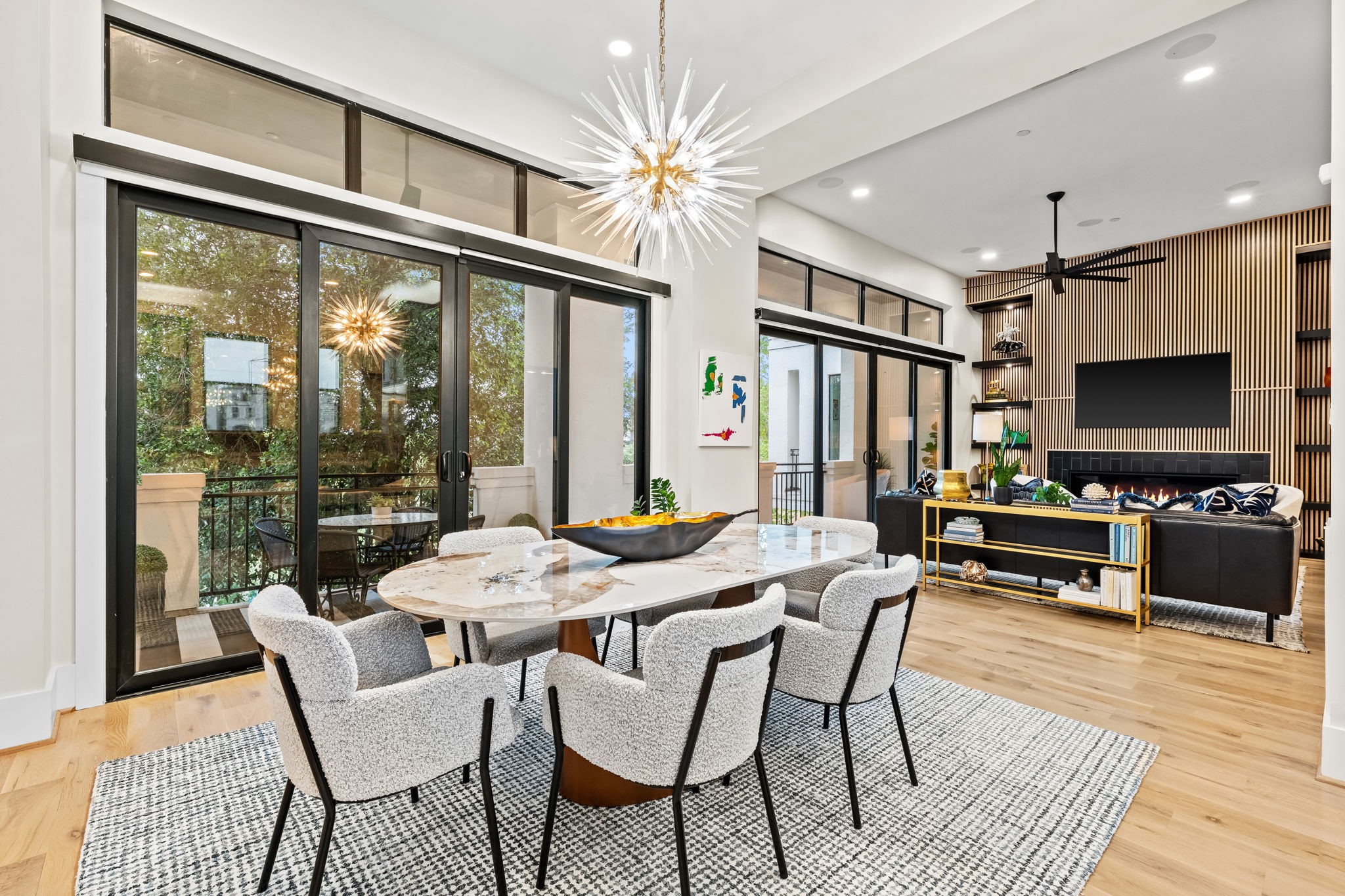  611 N Live Oak Street - 物件實景