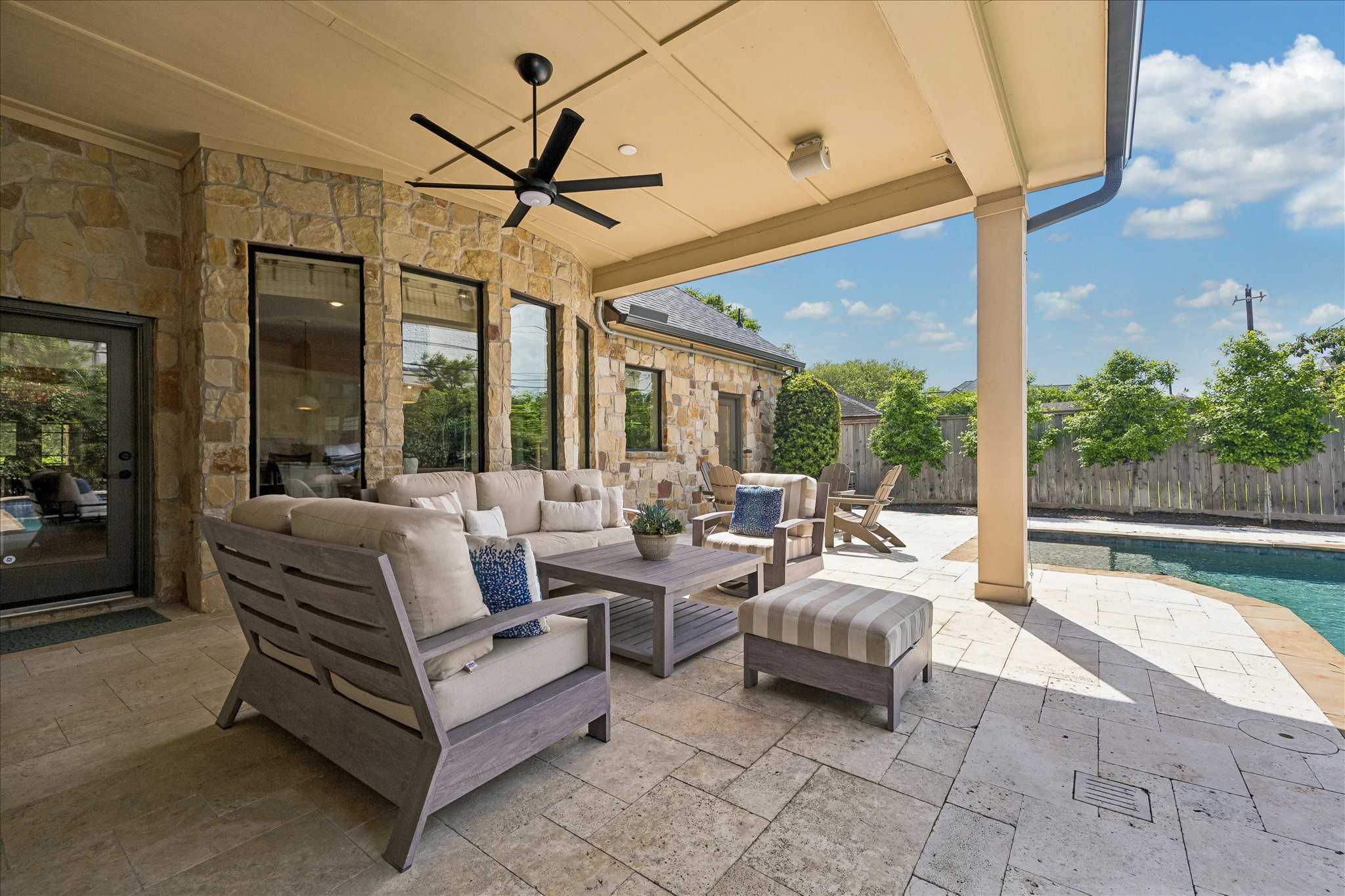  3642 Aberdeen Way - 物件實景