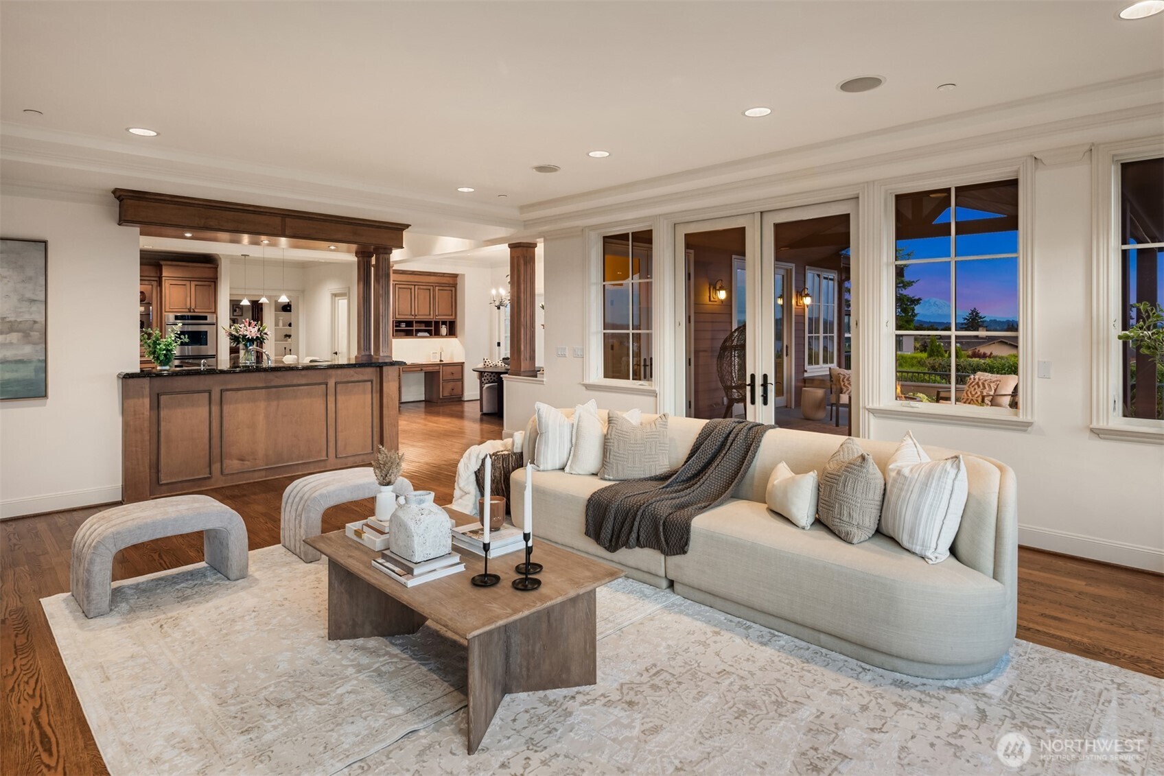 Clyde Hill, Washington, 98004, United States, 4 Bedrooms Bedrooms, ,4 BathroomsBathrooms,Residential,For Sale,1805060