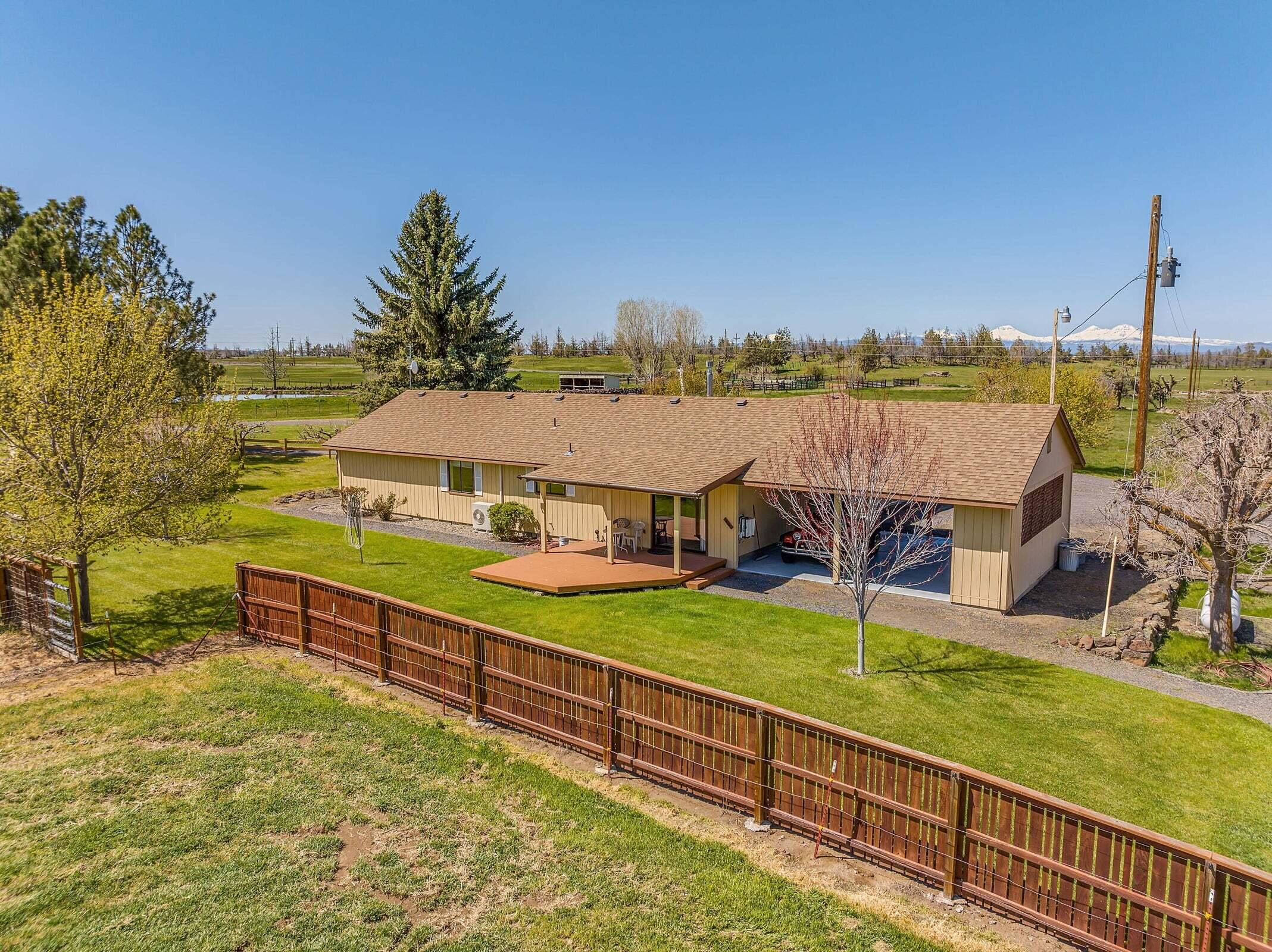 Powell Butte, Oregon, 97753, United States, 3 Bedrooms Bedrooms, ,1 BathroomBathrooms,Residential,For Sale,1770656