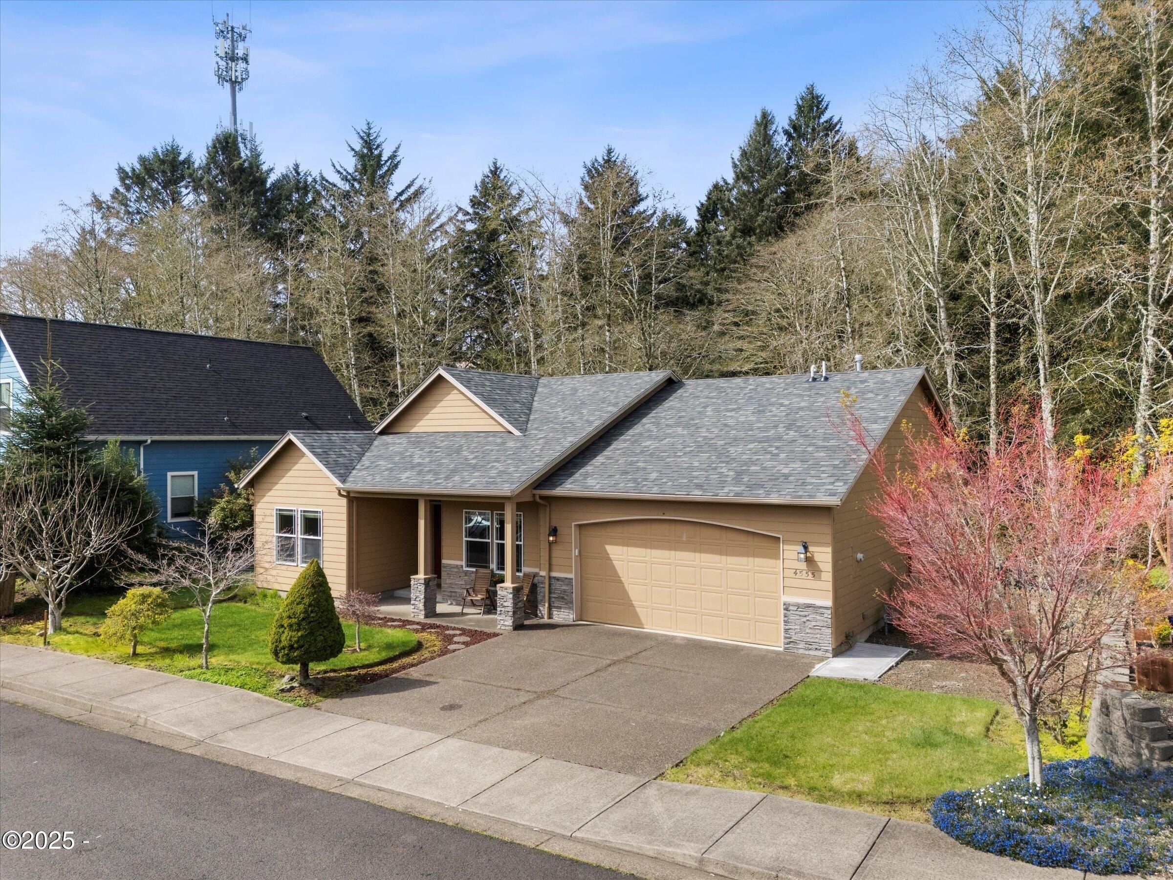 Lincoln City, Oregon, 97367, United States, 3 Bedrooms Bedrooms, ,Residential,For Sale,1941773