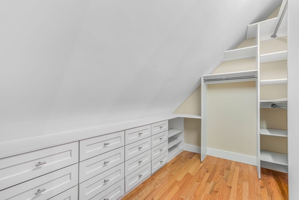 Brookline, Massachusetts, 02446, United States, 6 Bedrooms Bedrooms, ,4 BathroomsBathrooms,Residential,For Sale,1921291