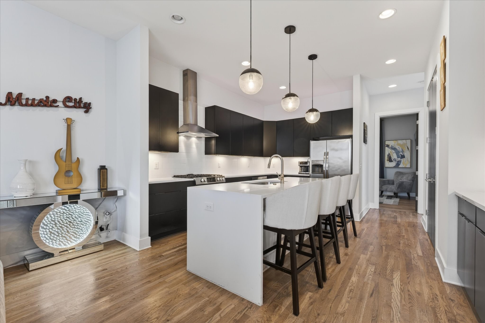 Nashville, Tennessee, 37209, United States, 4 Bedrooms Bedrooms, ,4 BathroomsBathrooms,Residential,For Sale,2005677