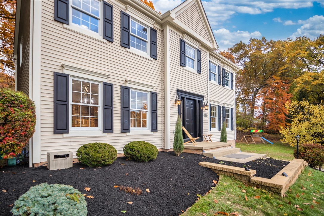 Franklin Park, Pennsylvania, 15090, United States, 4 Bedrooms Bedrooms, ,3 BathroomsBathrooms,Residential,For Sale,1987984