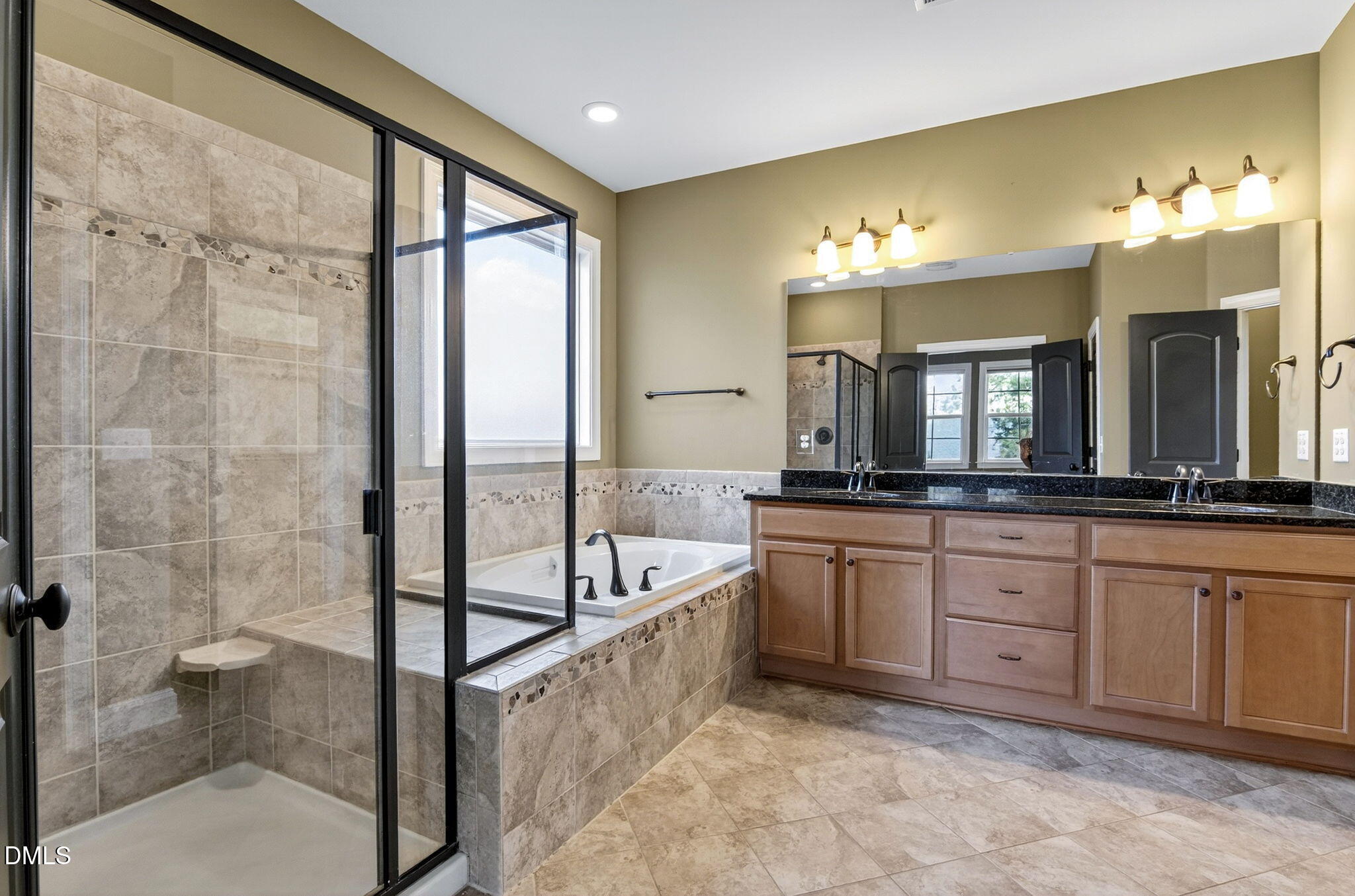 Wake Forest, North Carolina, 27587, United States, 4 Bedrooms Bedrooms, ,4 BathroomsBathrooms,Residential,For Sale,1991002