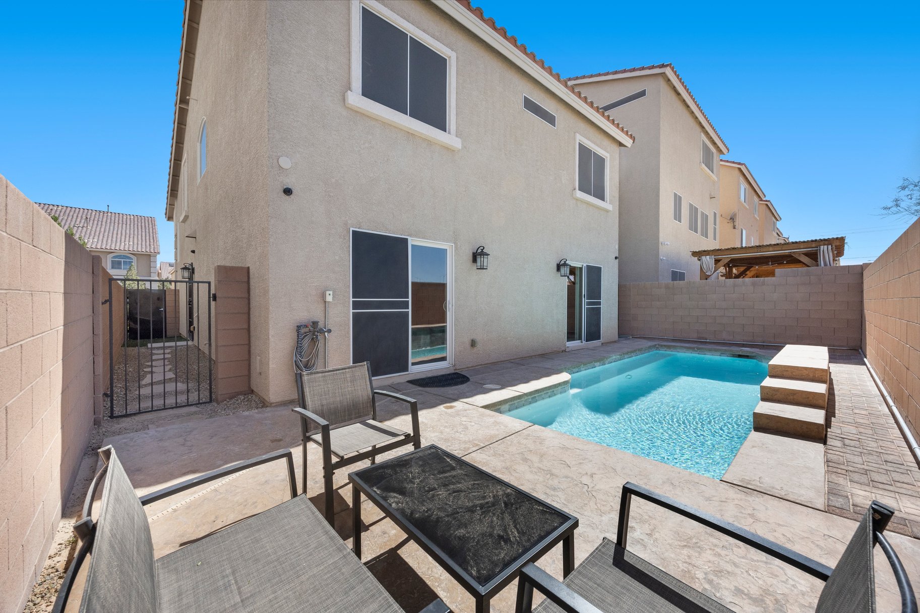  Poolside Living in the Heart of Southwest Las Vegas - 物件實景