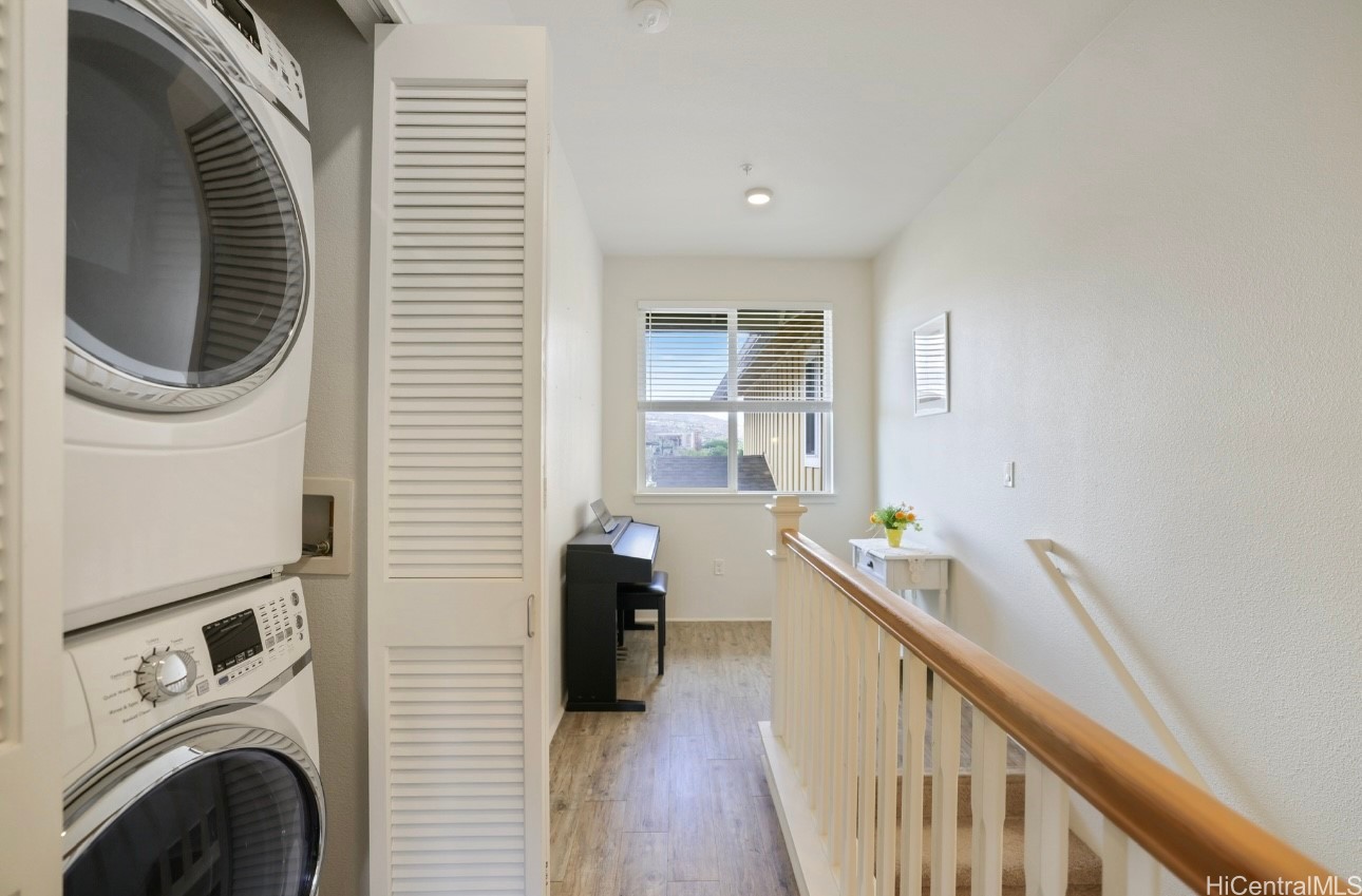 Kapolei, Hawaii, 96707, United States, 2 Bedrooms Bedrooms, ,3 BathroomsBathrooms,Residential,For Sale,1947306