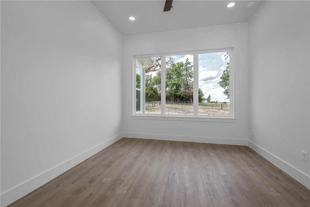 Franklin, Texas, 77856, United States, 4 Bedrooms Bedrooms, ,4 BathroomsBathrooms,Residential,For Sale,1982097