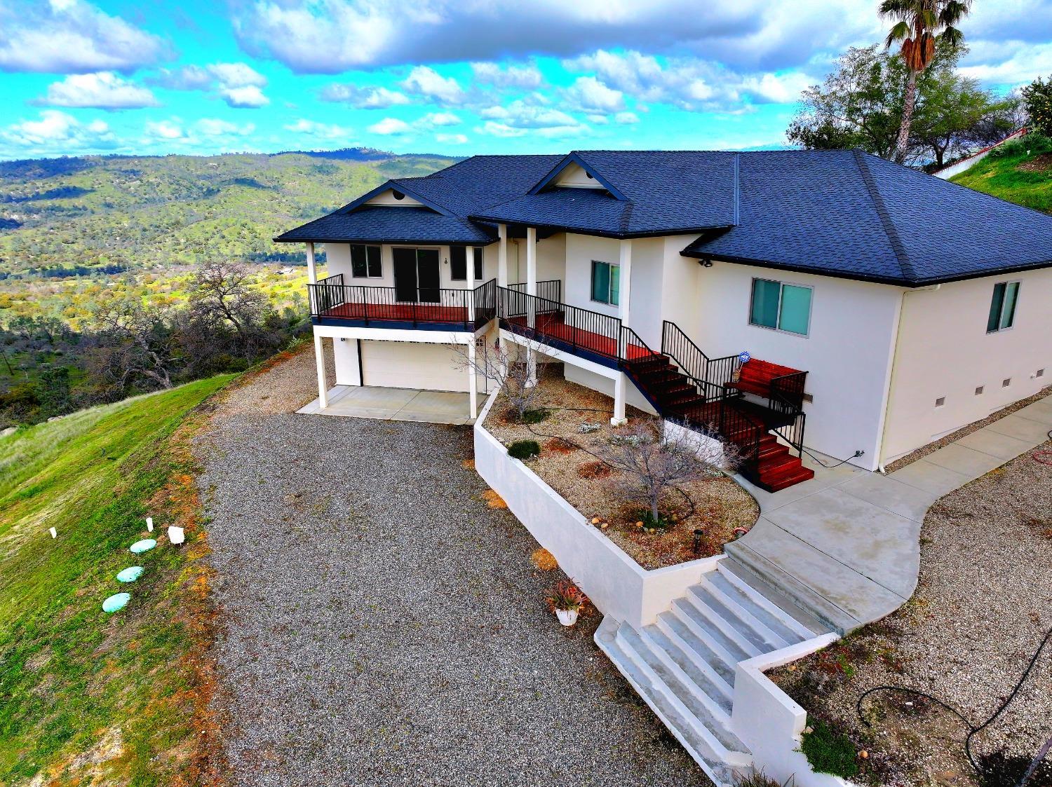Coarsegold, California, 93614, United States, 3 Bedrooms Bedrooms, ,3 BathroomsBathrooms,Residential,For Sale,1927842