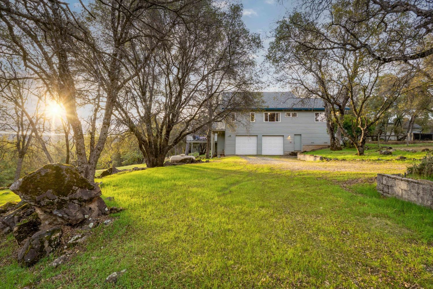 Penn Valley, California, 95946, United States, 3 Bedrooms Bedrooms, ,3 BathroomsBathrooms,Residential,For Sale,1989593