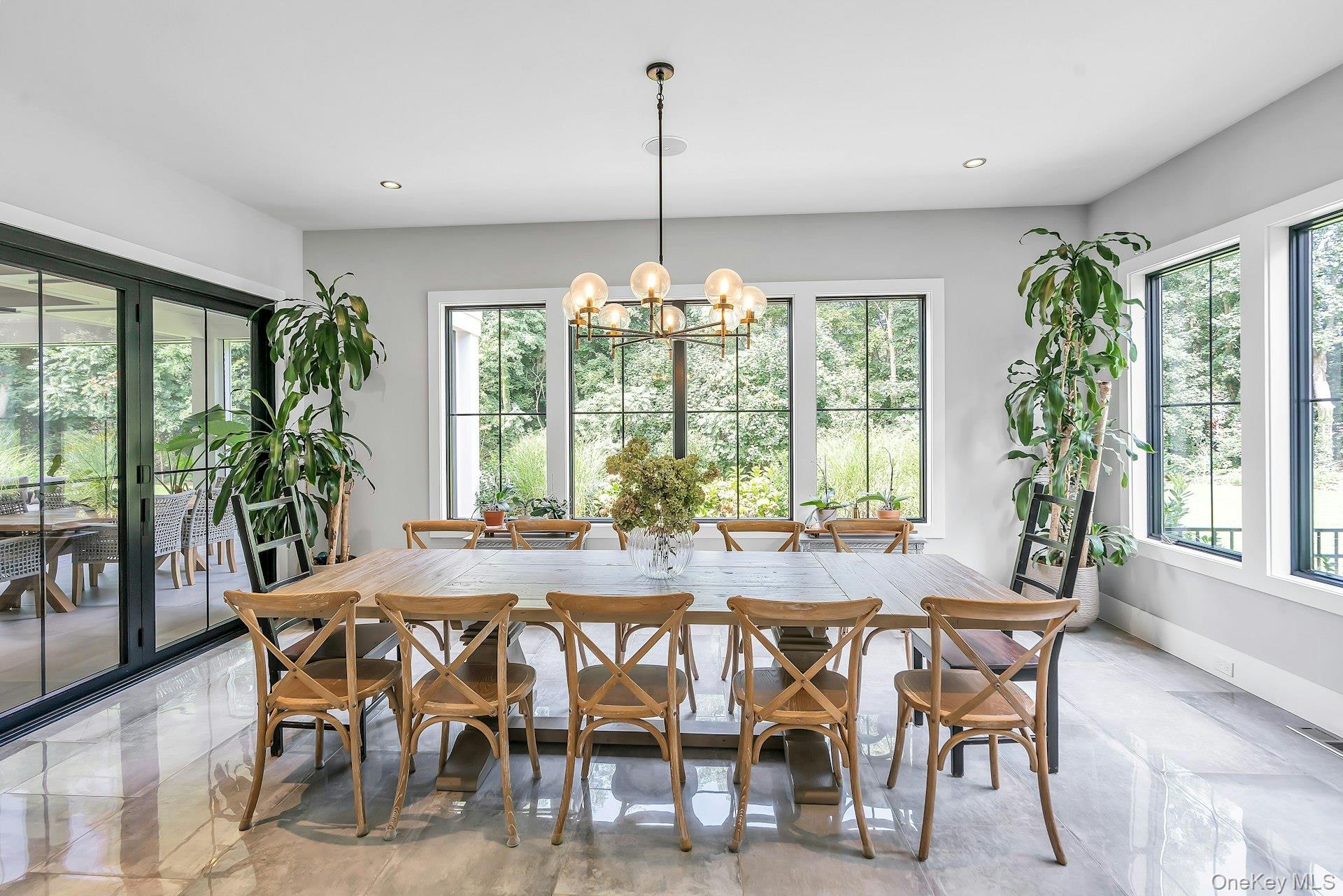  712 Hubbard Avenue, Aquebogue, NY, 11901 - 物件實景