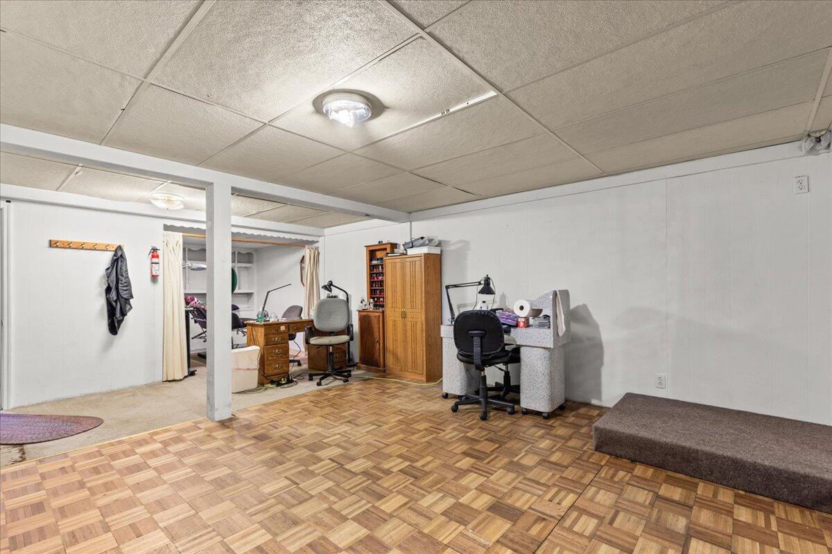 West Bend, Wisconsin, 53090, United States, 4 Bedrooms Bedrooms, ,3 BathroomsBathrooms,Residential,For Sale,1960551