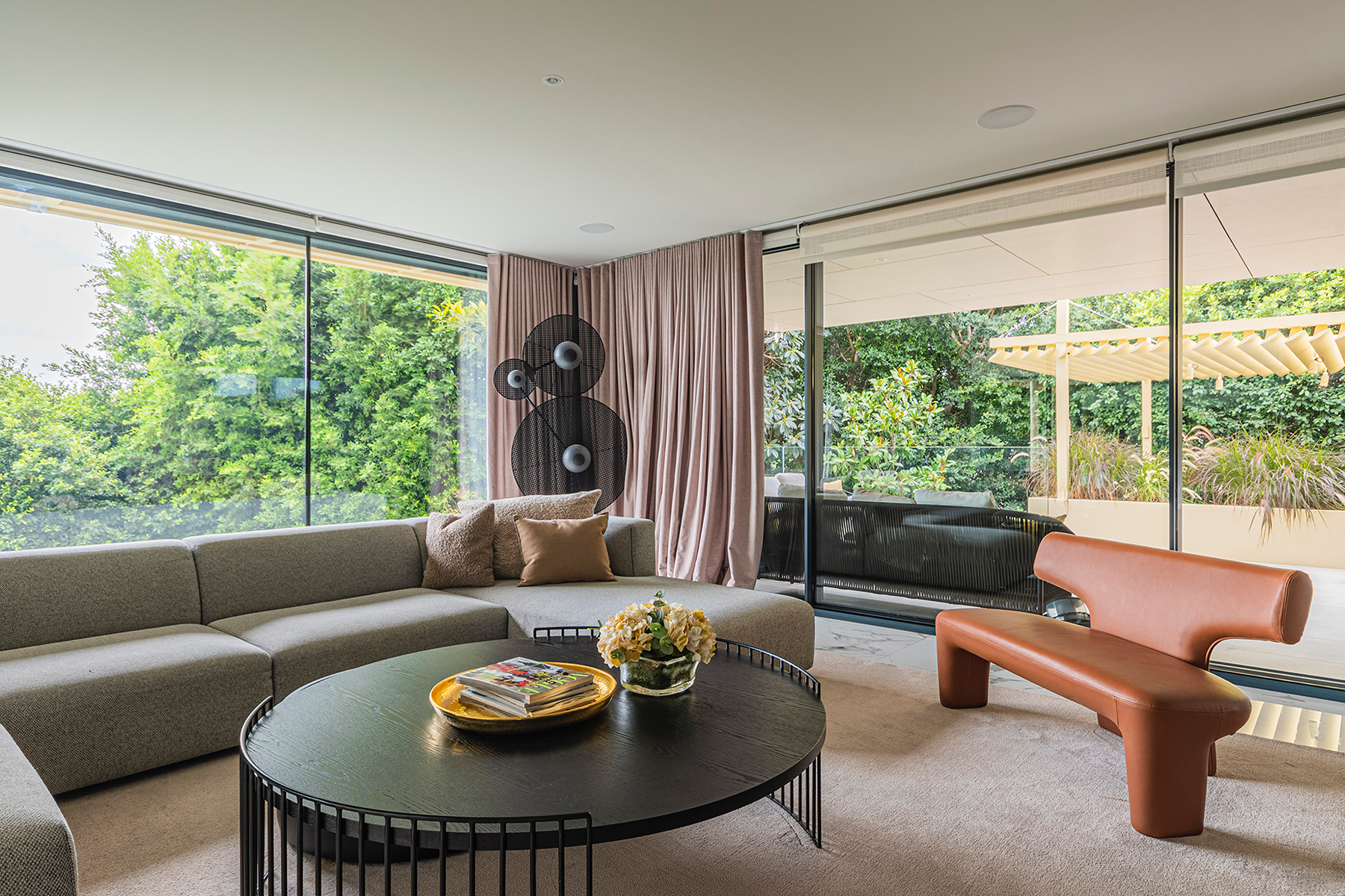  Luxury contemporary villa with pool, garden, and top energy efficiency - 物件實景
