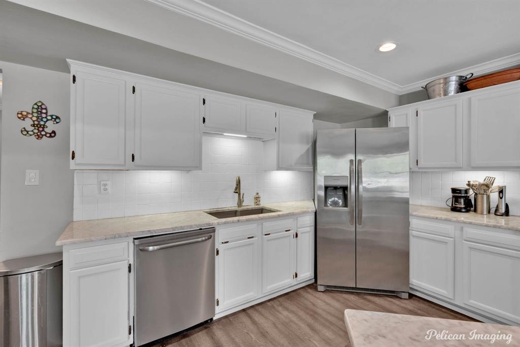 Shreveport, Louisiana, 71109, United States, 5 Bedrooms Bedrooms, ,5 BathroomsBathrooms,Residential,For Sale,1895361