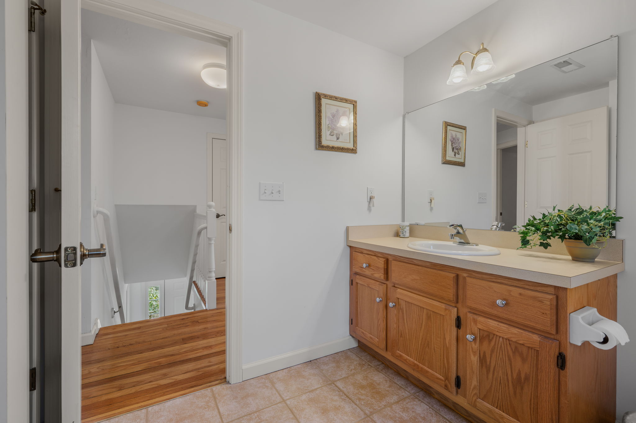  Charming 3 Bed Home in East Lyme - 物件實景