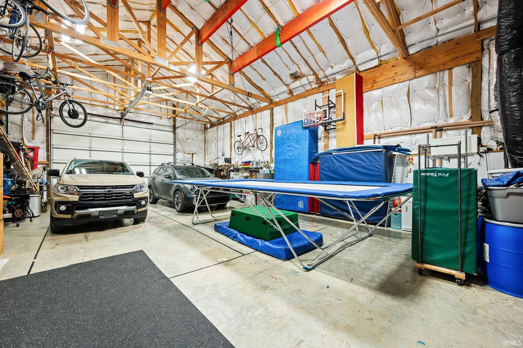 Bloomington, Indiana, 47401, United States, 3 Bedrooms Bedrooms, ,3 BathroomsBathrooms,Residential,For Sale,1936986
