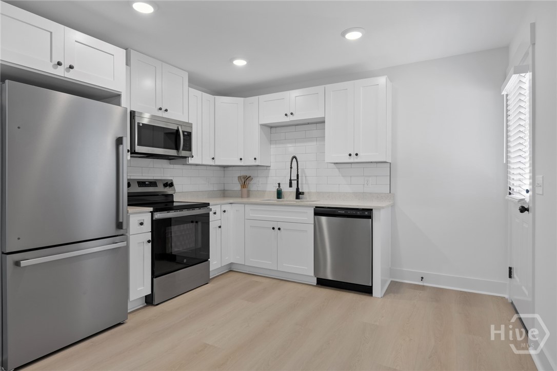 Savannah, Georgia, 31401, United States, 4 Bedrooms Bedrooms, ,4 BathroomsBathrooms,Residential,For Sale,1949799