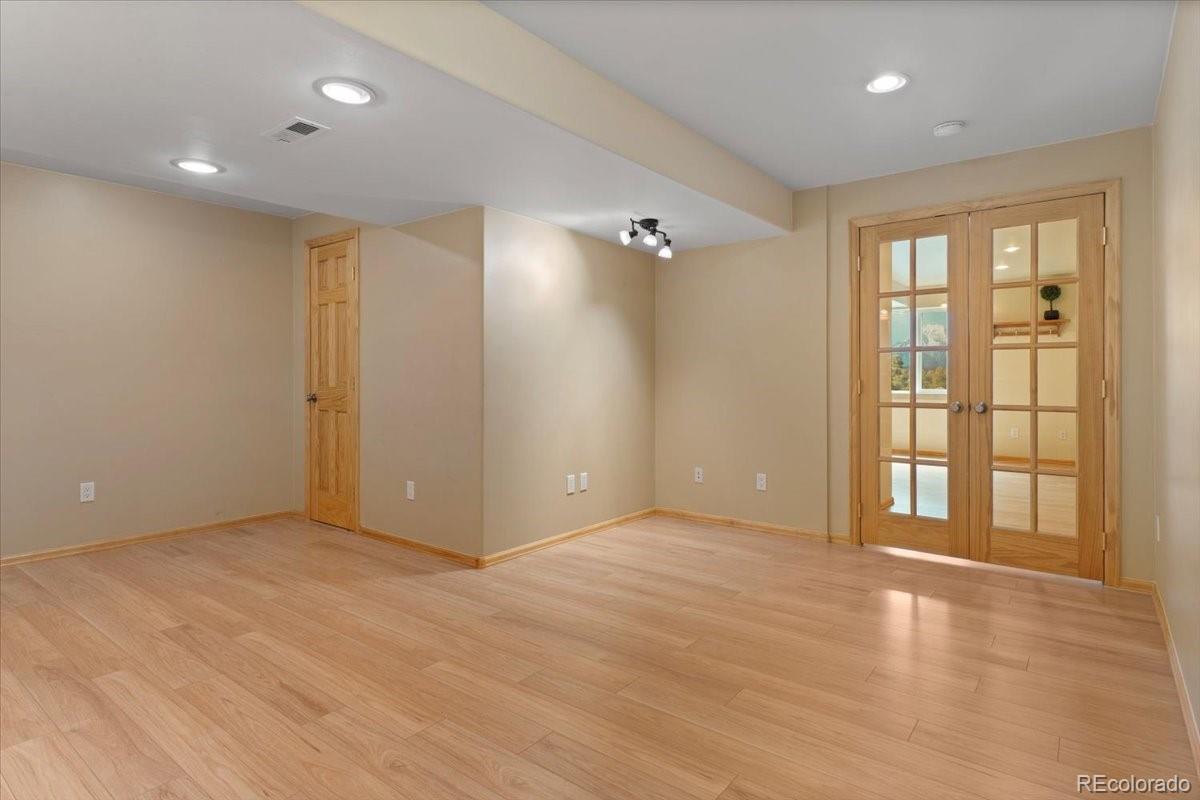 Aurora, Colorado, 80013, United States, 4 Bedrooms Bedrooms, ,3 BathroomsBathrooms,Residential,For Sale,1919696