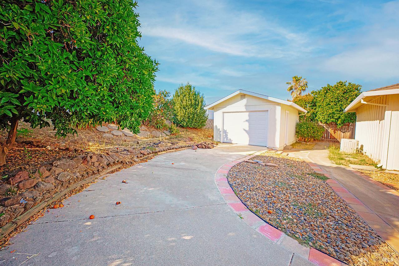 Vacaville, California, 95687, United States, 3 Bedrooms Bedrooms, ,2 BathroomsBathrooms,Residential,For Sale,1882664