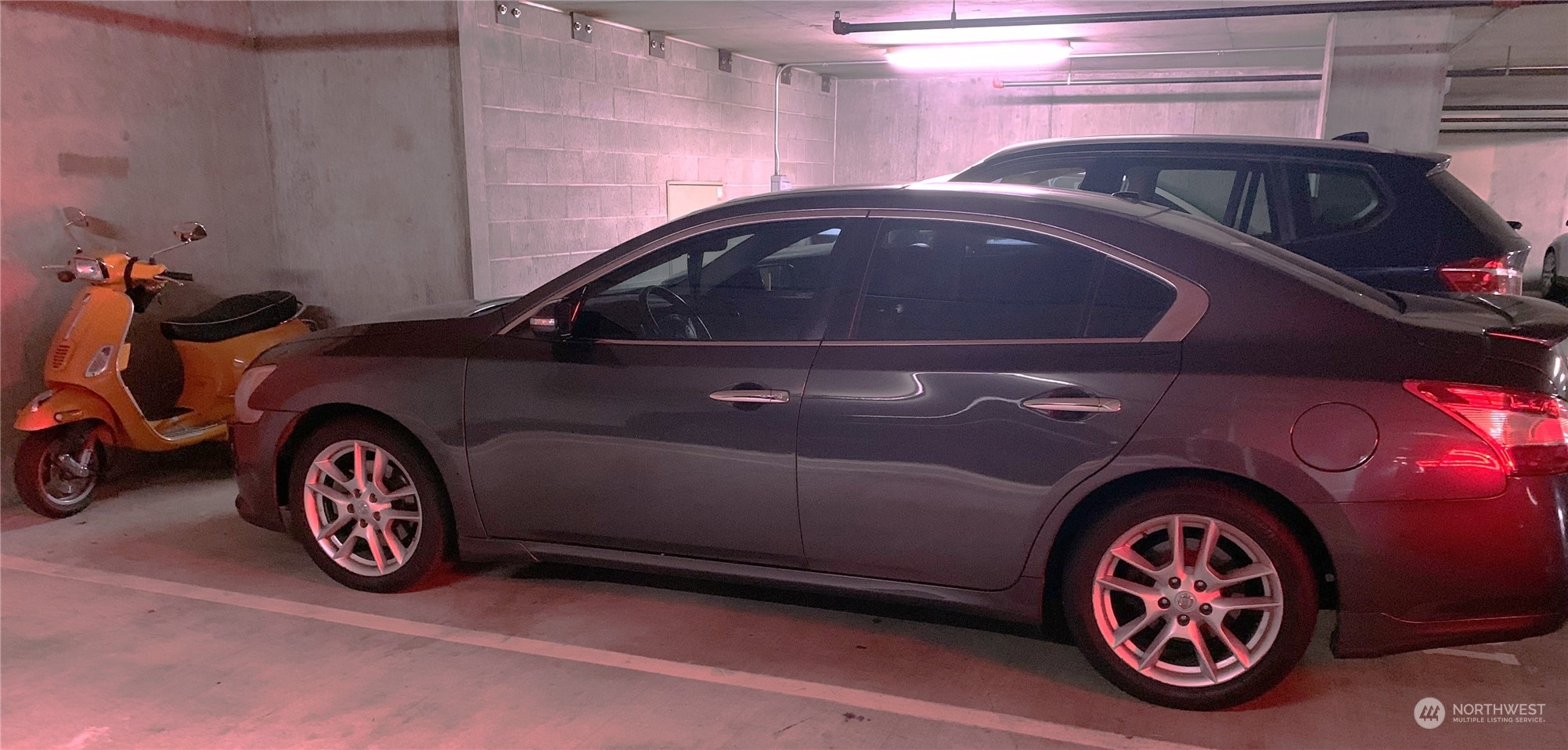 Seattle, Washington, 98121, United States, 1 Bedroom Bedrooms, ,Residential,For Sale,1983411