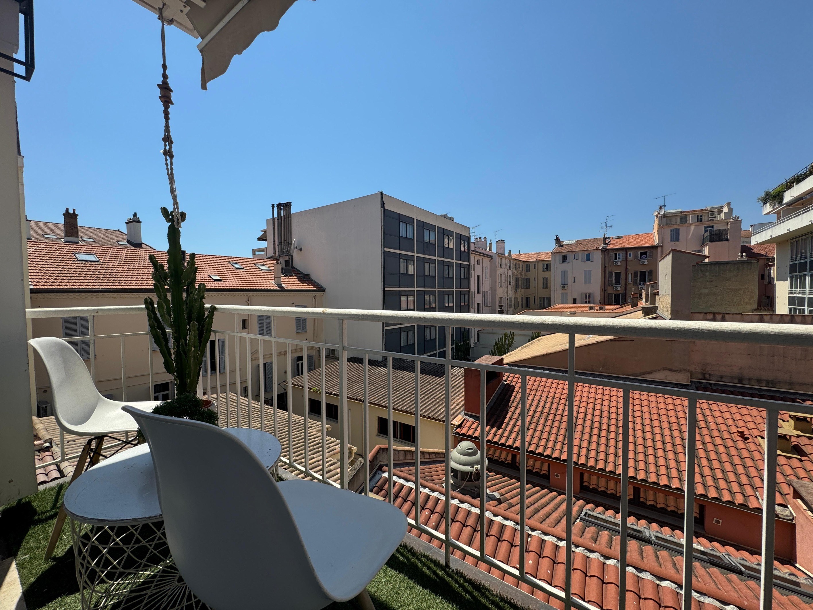  Bright 65 m² apartment with terrace for sale in Cannes, close to the seafront - 物件實景