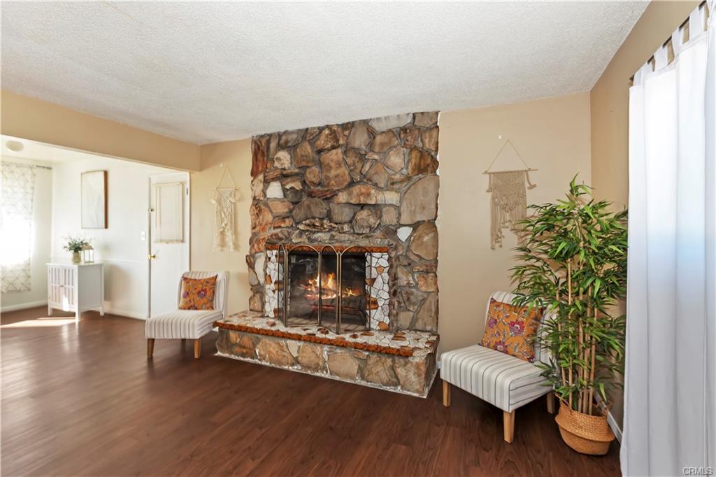 Rialto, California, 92377, United States, 3 Bedrooms Bedrooms, ,2 BathroomsBathrooms,Residential,For Sale,1978285