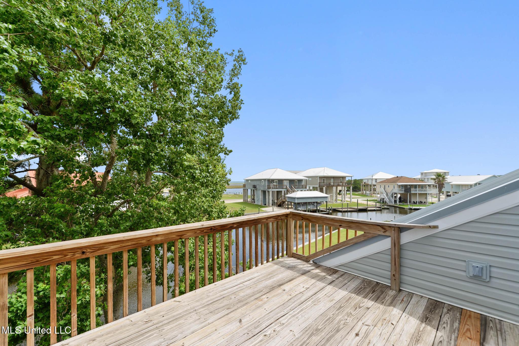 Bay Saint Louis, Mississippi, 39520, United States, 2 Bedrooms Bedrooms, ,2 BathroomsBathrooms,Residential,For Sale,1913082