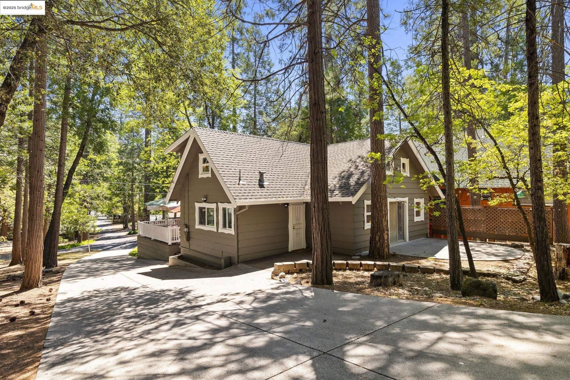 Twain Harte, California, 95379, United States, 2 Bedrooms Bedrooms, ,2 BathroomsBathrooms,Residential,For Sale,1819440