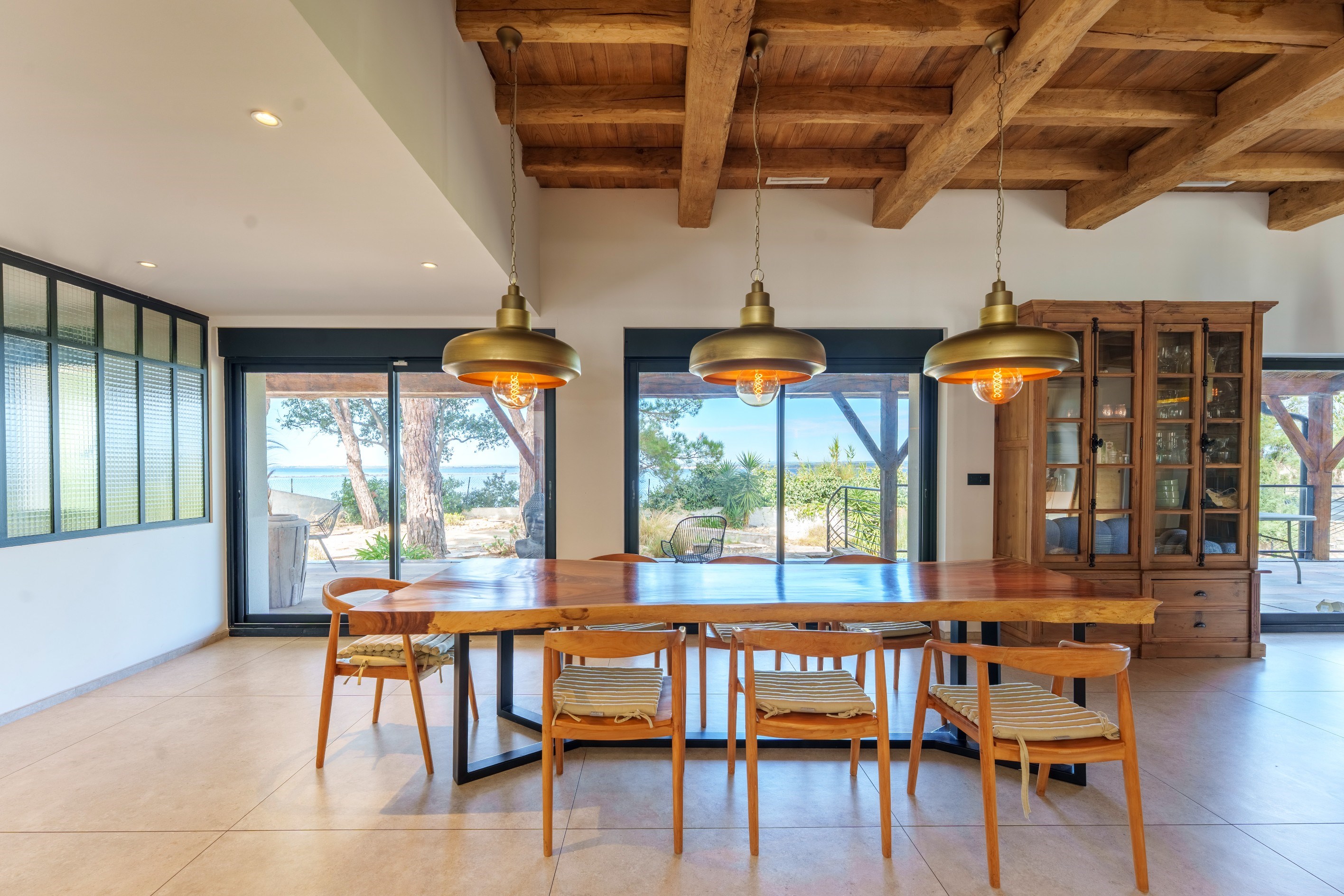  Stunning views of the Thau Lagoon_ Contemporary home with private access to the… - 物件實景
